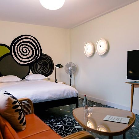Hotel Du Cloitre อาร์ลส์ ภายนอก รูปภาพ