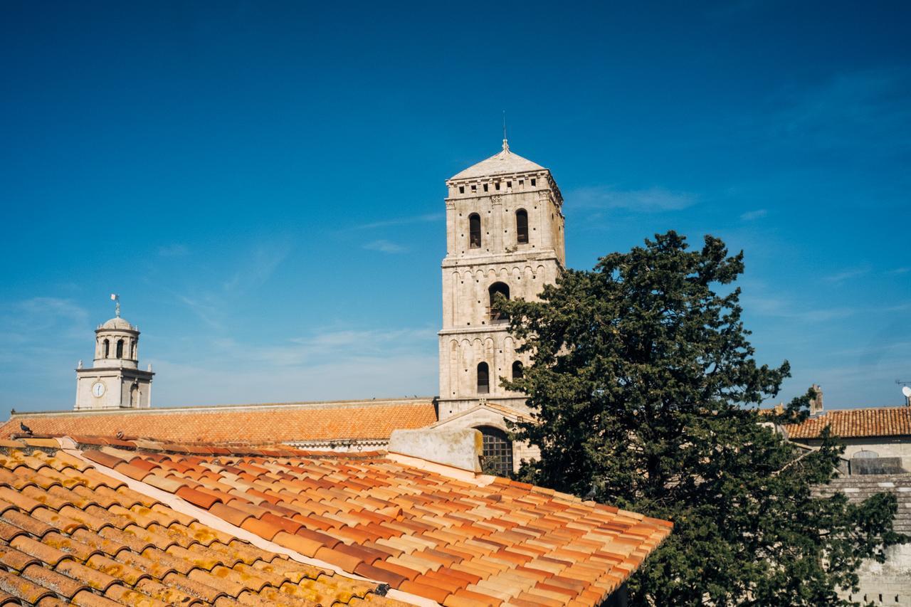 Hotel Du Cloitre อาร์ลส์ ภายนอก รูปภาพ