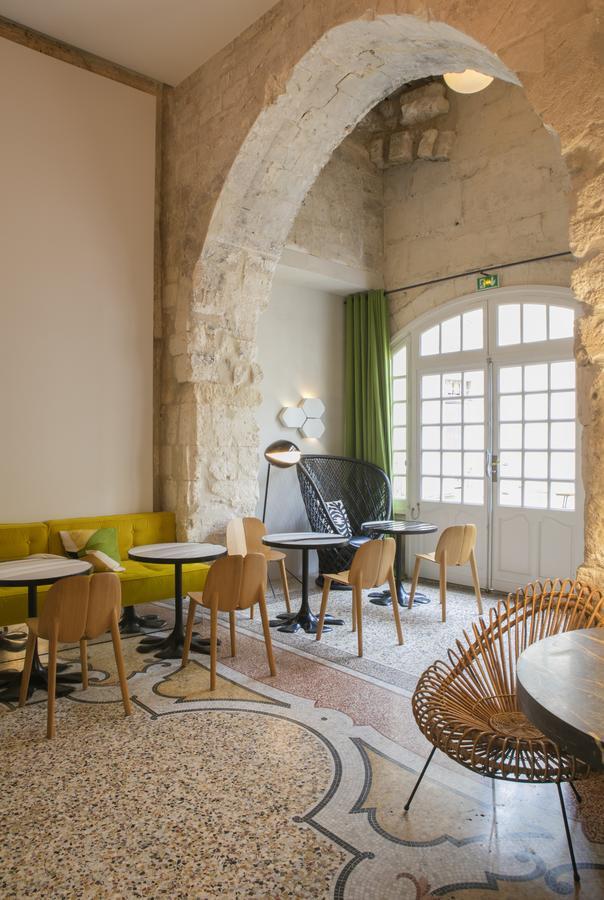 Hotel Du Cloitre อาร์ลส์ ภายนอก รูปภาพ