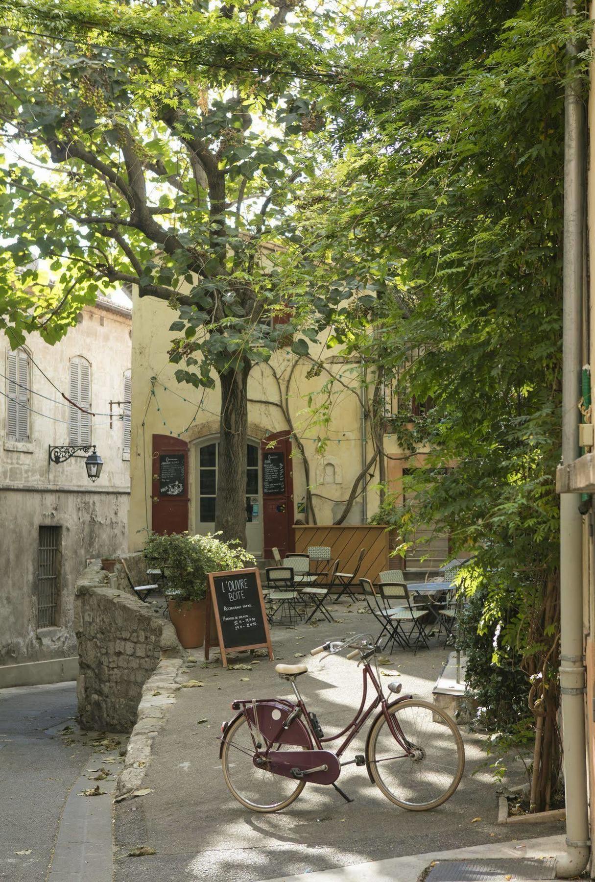 Hotel Du Cloitre อาร์ลส์ ภายนอก รูปภาพ