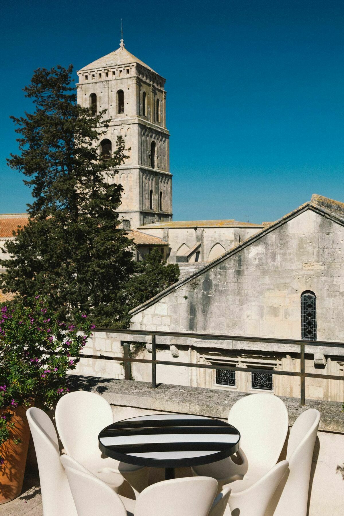Hotel Du Cloitre อาร์ลส์ ภายนอก รูปภาพ